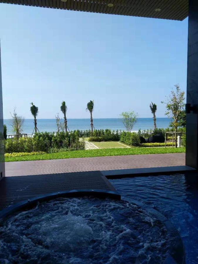 Beachfront Executive Studio Mae Phim Rayong Buitenkant foto