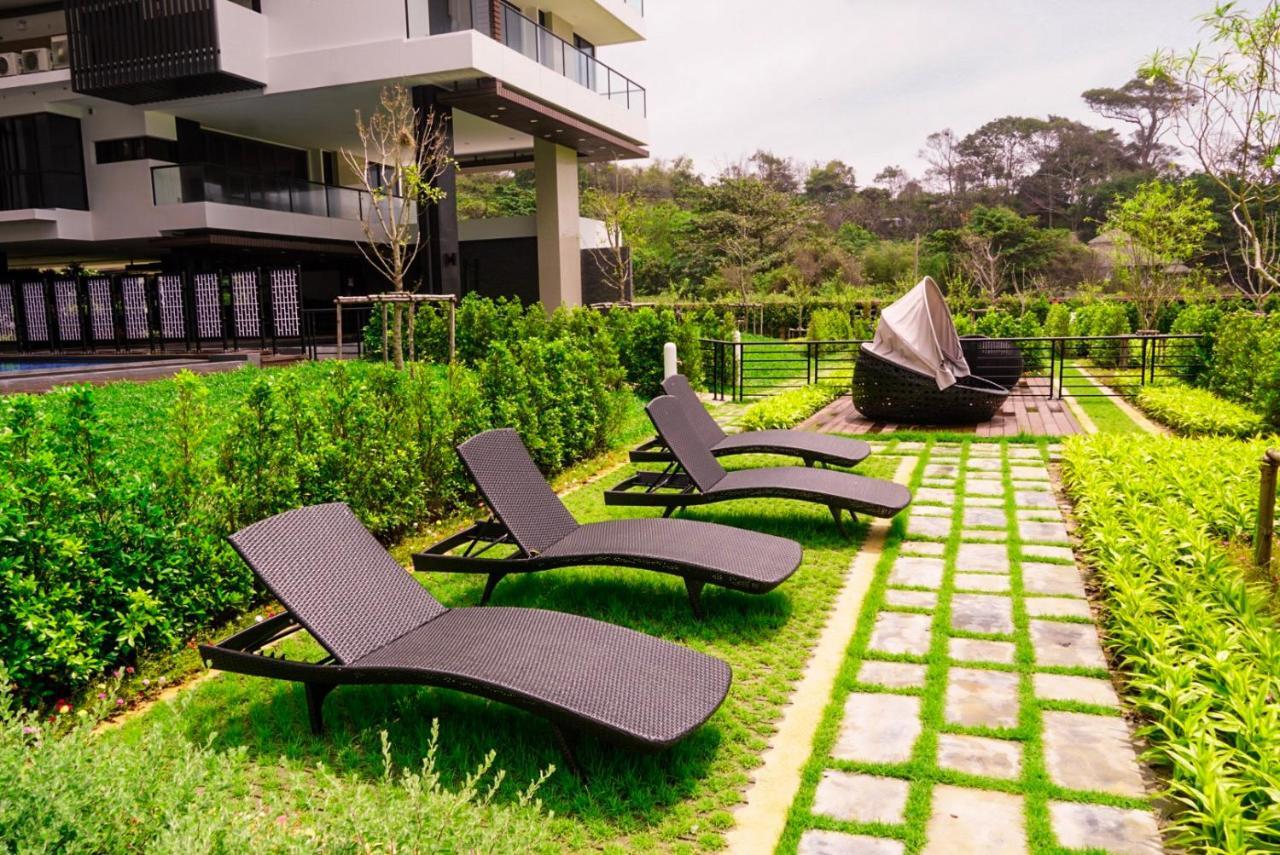 Beachfront Executive Studio Mae Phim Rayong Buitenkant foto